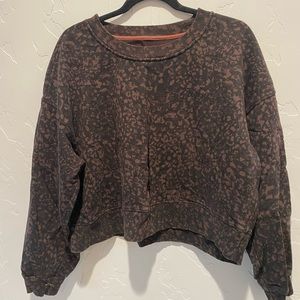 Lululemon leopard print pull over